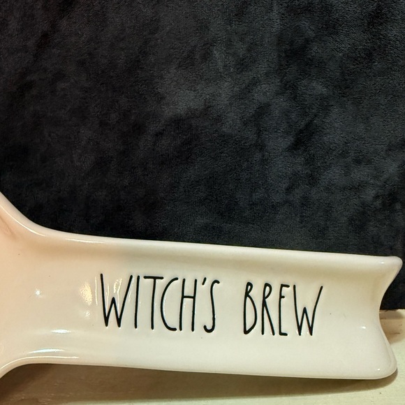 Rae Dunn Halloween “Witch’s Brew” Spoon Rest Cauldron Design - Picture 4 of 6